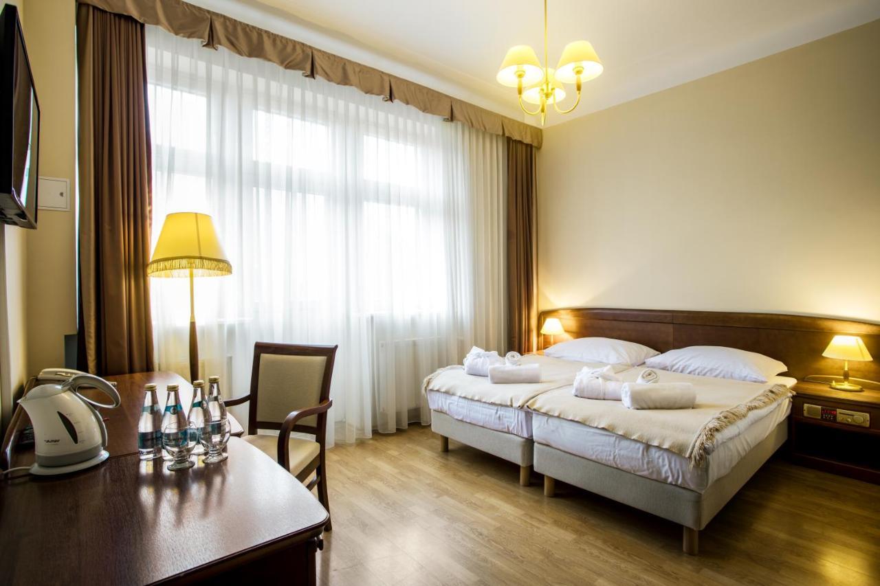 Polonia Hotel Kudowa-Zdrój Exterior foto