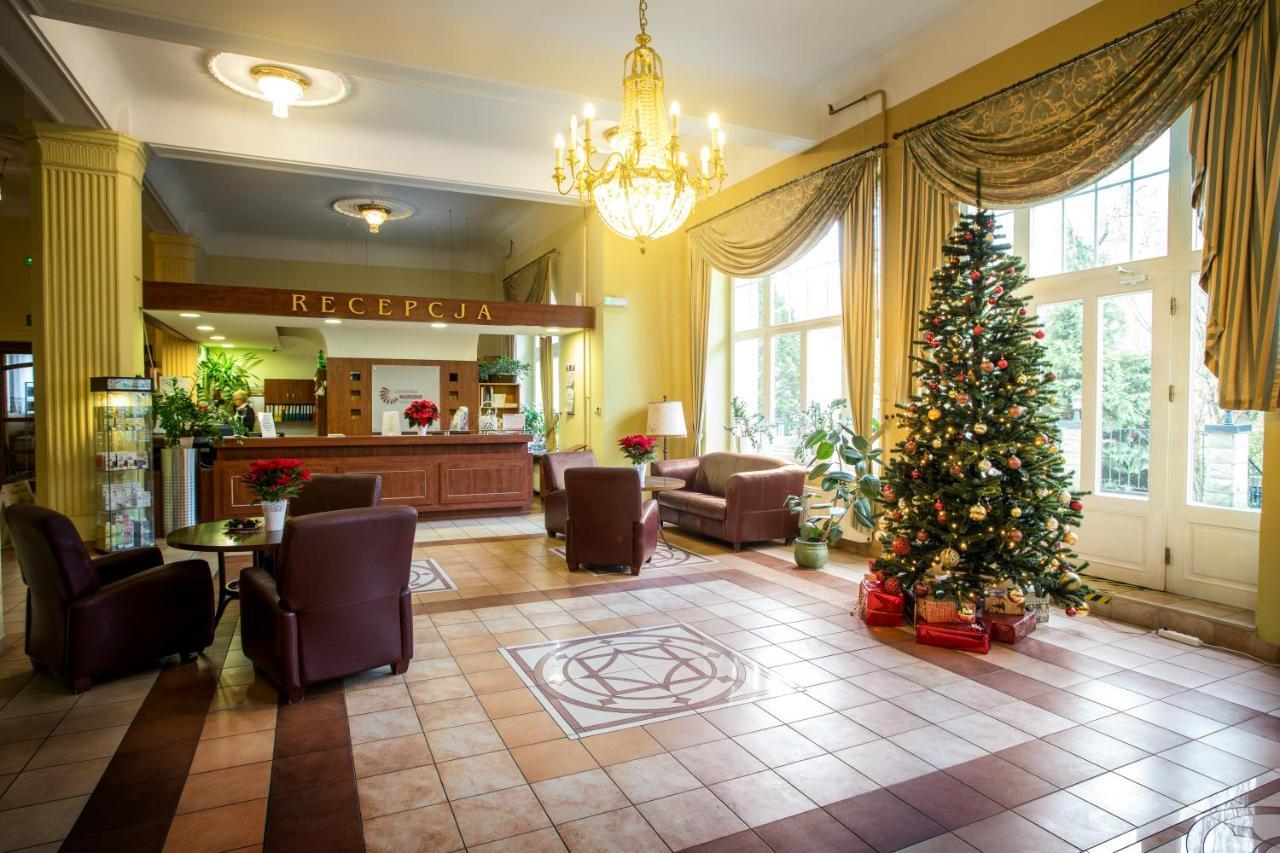 Polonia Hotel Kudowa-Zdrój Exterior foto